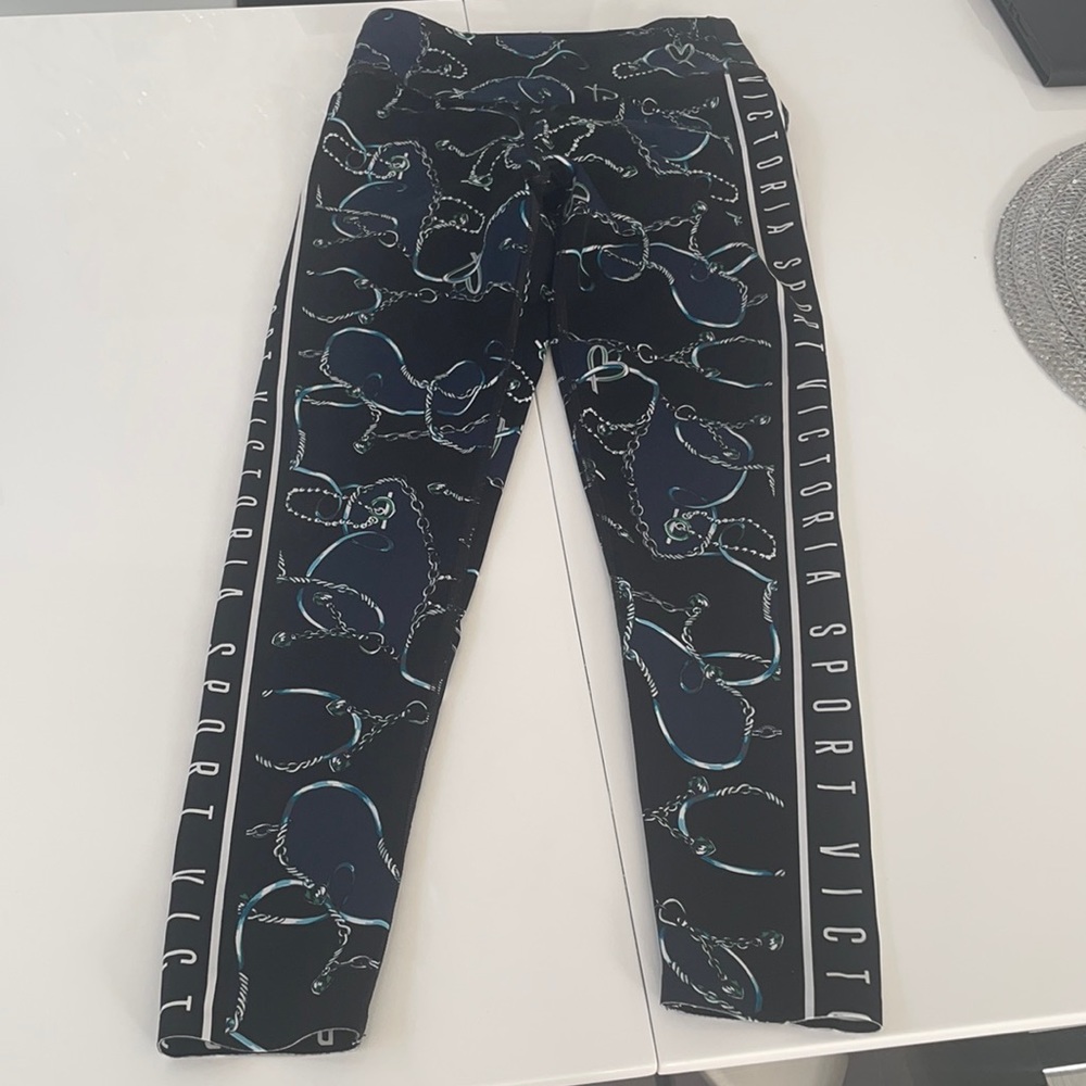 Victoria Sport leggings